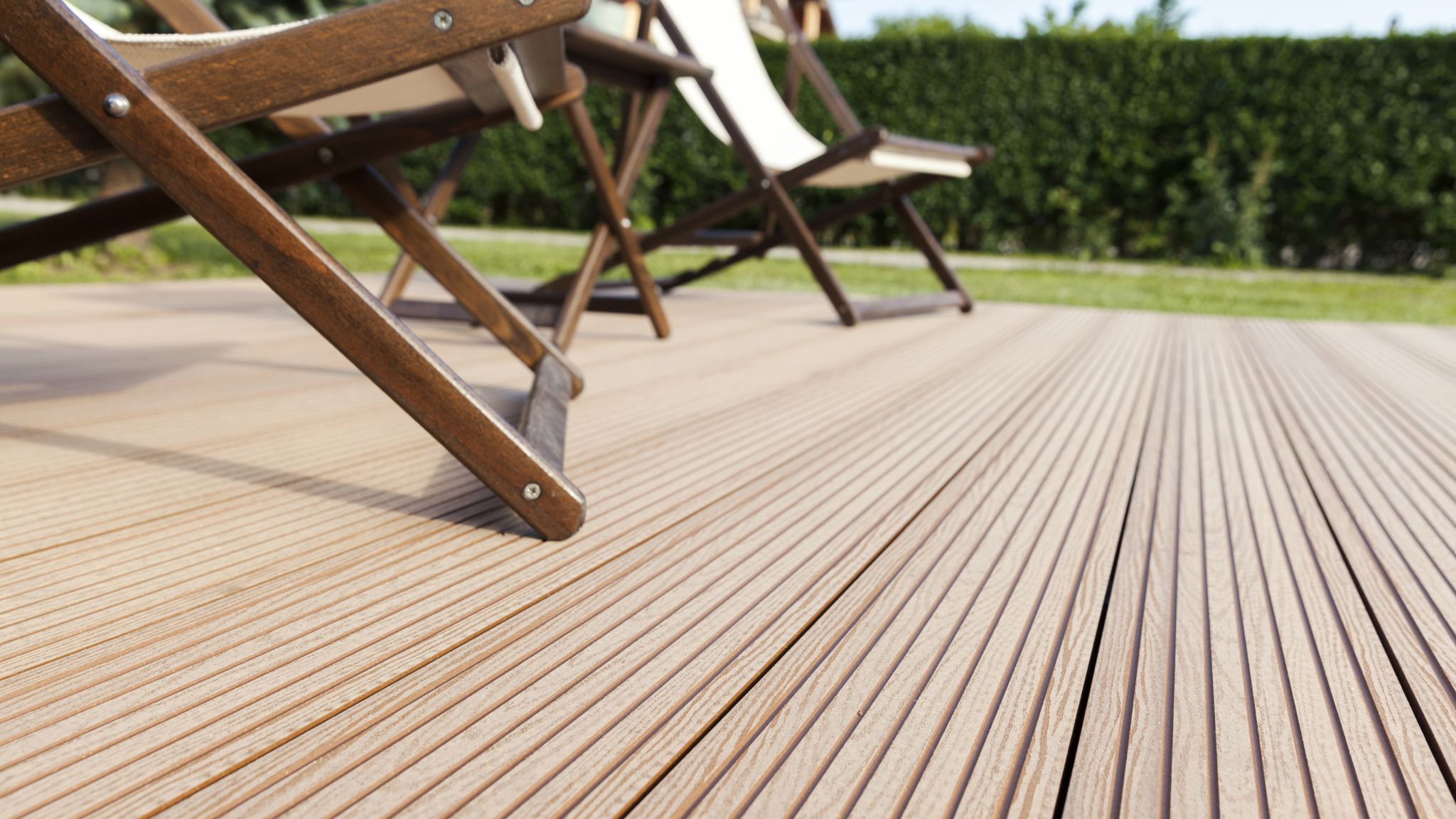 How Do I Prevent My Deck from Getting Mouldy with These Effective Tips